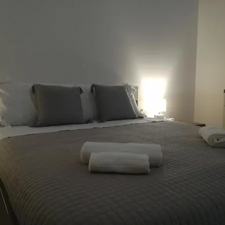 Tra Le Cummerse Locorotondo